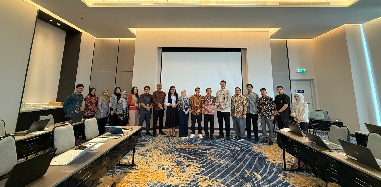 Foto bersama dalam kegiatan Focus Group Discussion (FGD) Direktorat Jenderal Protokol dan Konsuler Kementerian Luar Negeri RI | Dok. Penulis