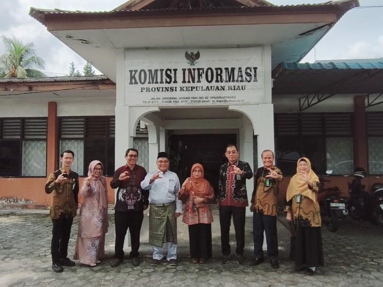 (Foto: Foto Kunjungan Silaturahmi | Dok. PTA Kepri)