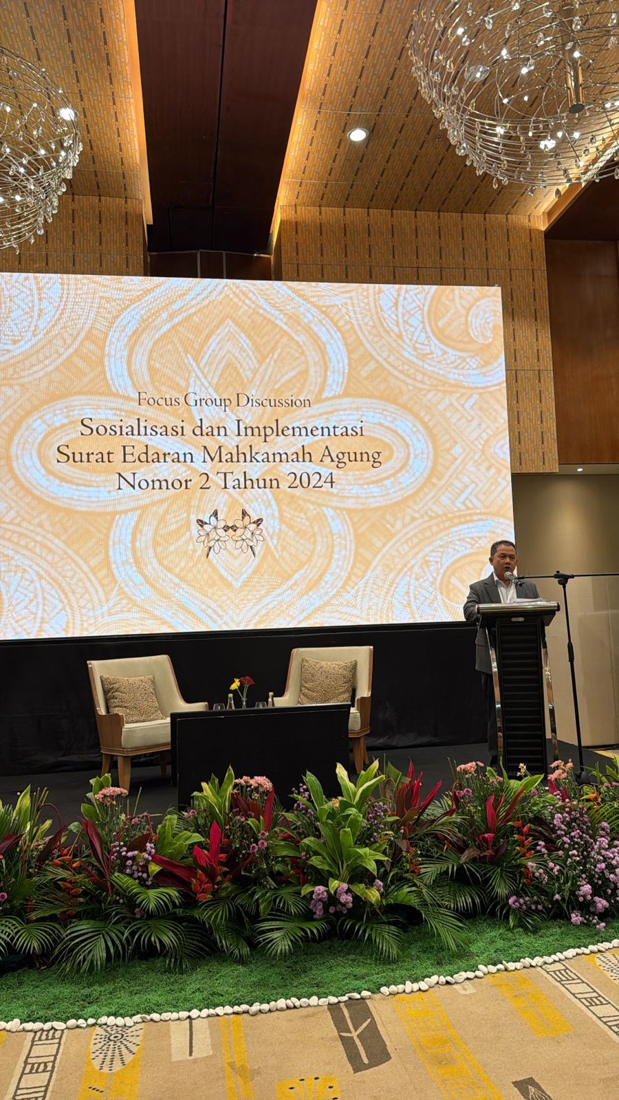 Foto Hakim Agung Dr. Lucas Prakoso, S.H., M.Hum menjadi Keynote Speaker dalam Sosialisasi SEMA 2/2024. Dokumentasi Penulis