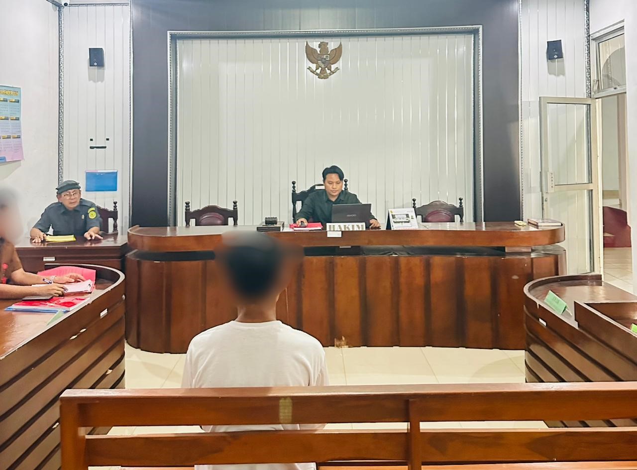 Hakim PN Kotabumi Tetapkan Pidana Pengawasan Terhadap Pelajar yang Memukul Guru