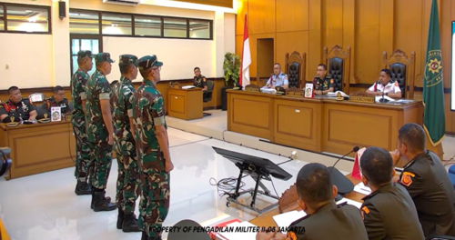 Foto Sidang Penyiraman Air Keras Terhadap Aktivis. Dok. Youtube Pengadilan Militer Jakarta