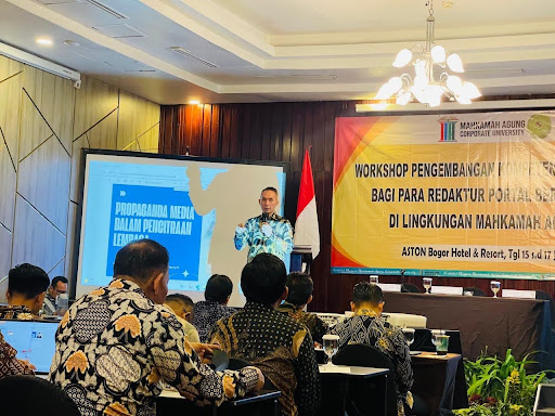 (Foto: Workshop Pengembangan Kompetensi Jurnalistik bagi Kontributor Portal Berita Online Mahkamah Agung | Dok. Humas MA)